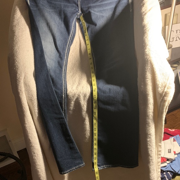 Rock Revival Women's Dark Blue Jeans with Embroidered Pockets - Picture 6 of 7